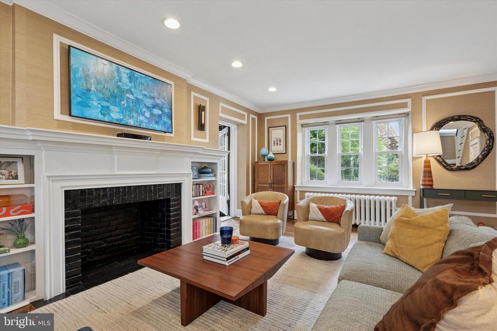 24 N HIGHLAND AVENUE