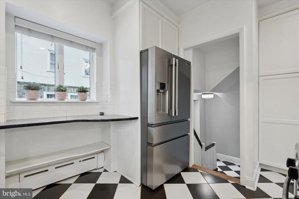 24 N HIGHLAND AVENUE