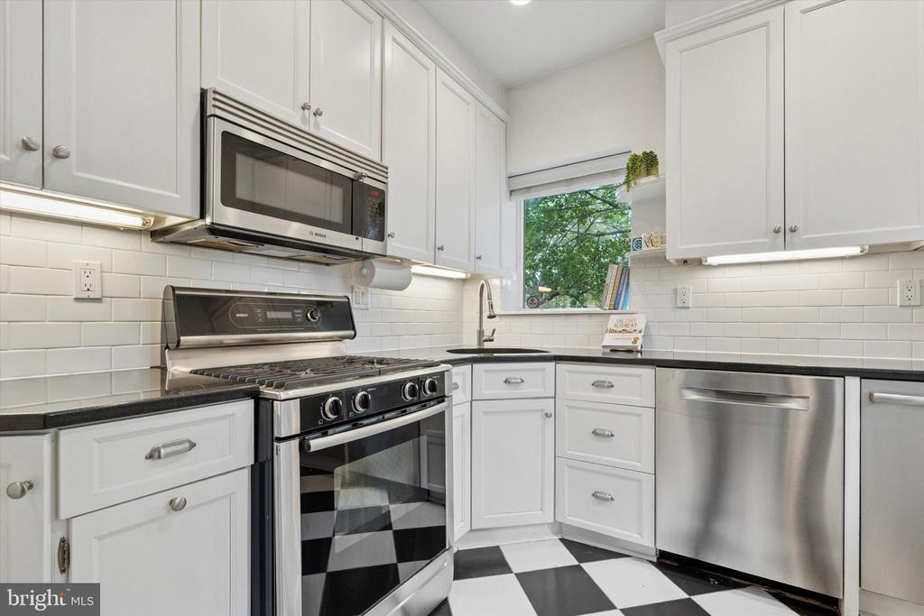 24 N HIGHLAND AVENUE