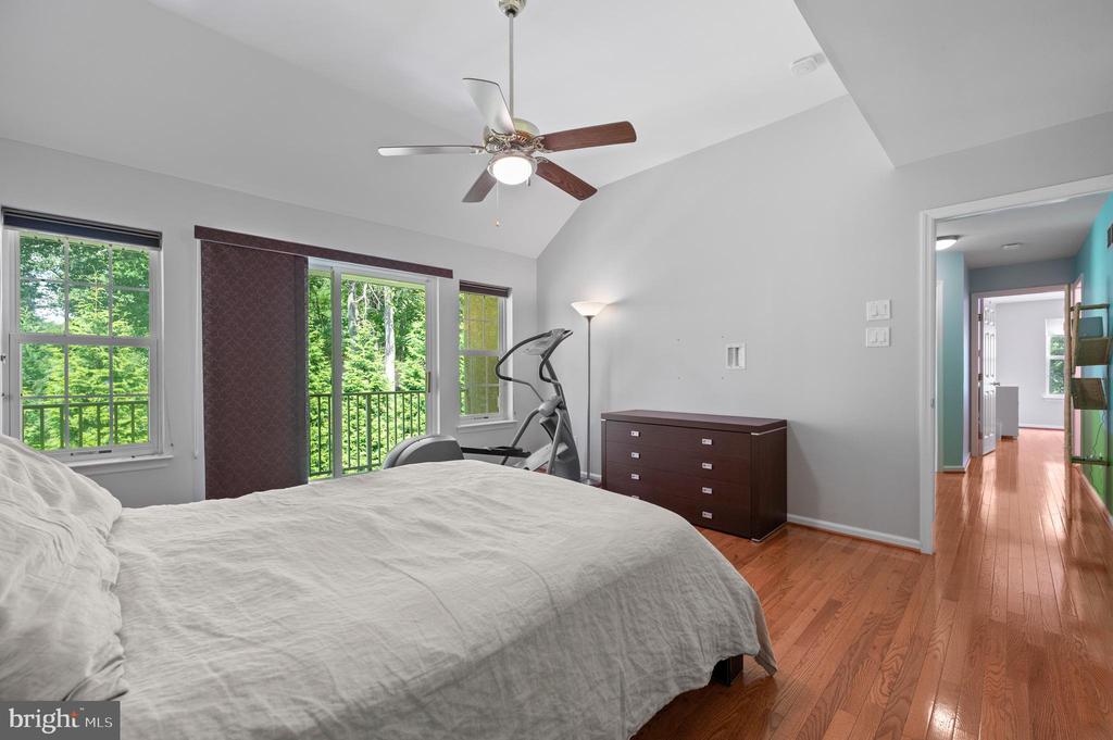 519 HIGHLAND DRIVE