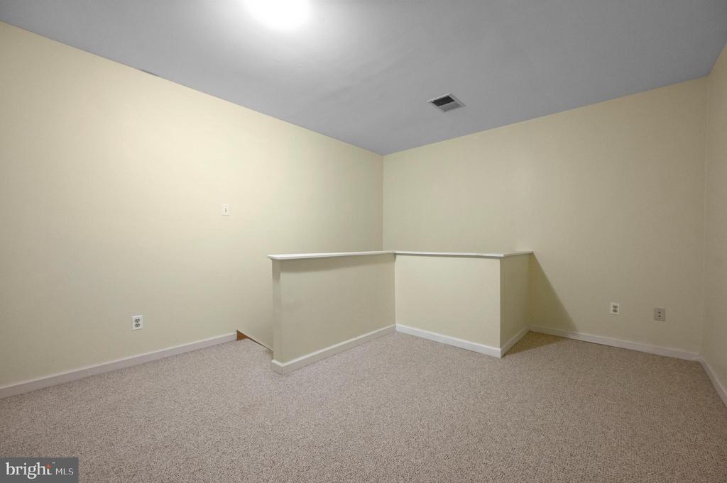 519 HIGHLAND DRIVE