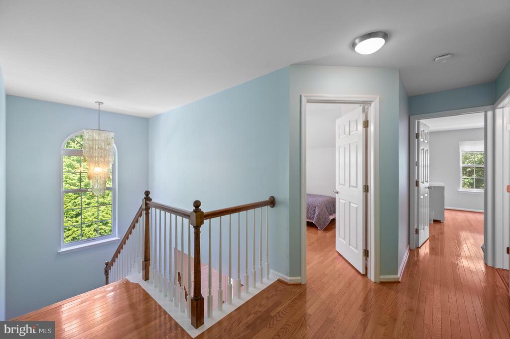 519 HIGHLAND DRIVE