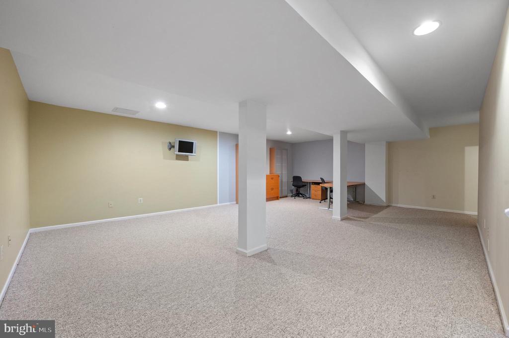 519 HIGHLAND DRIVE
