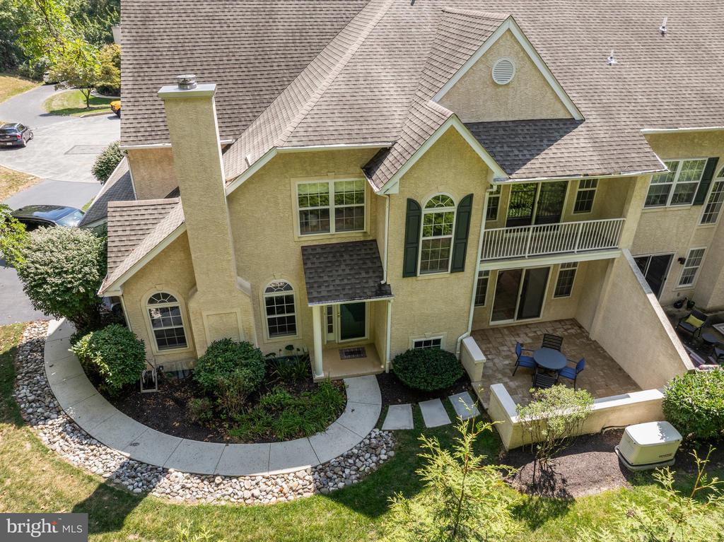 519 HIGHLAND DRIVE