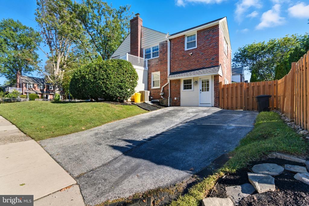 109 OVERBROOK PARKWAY
