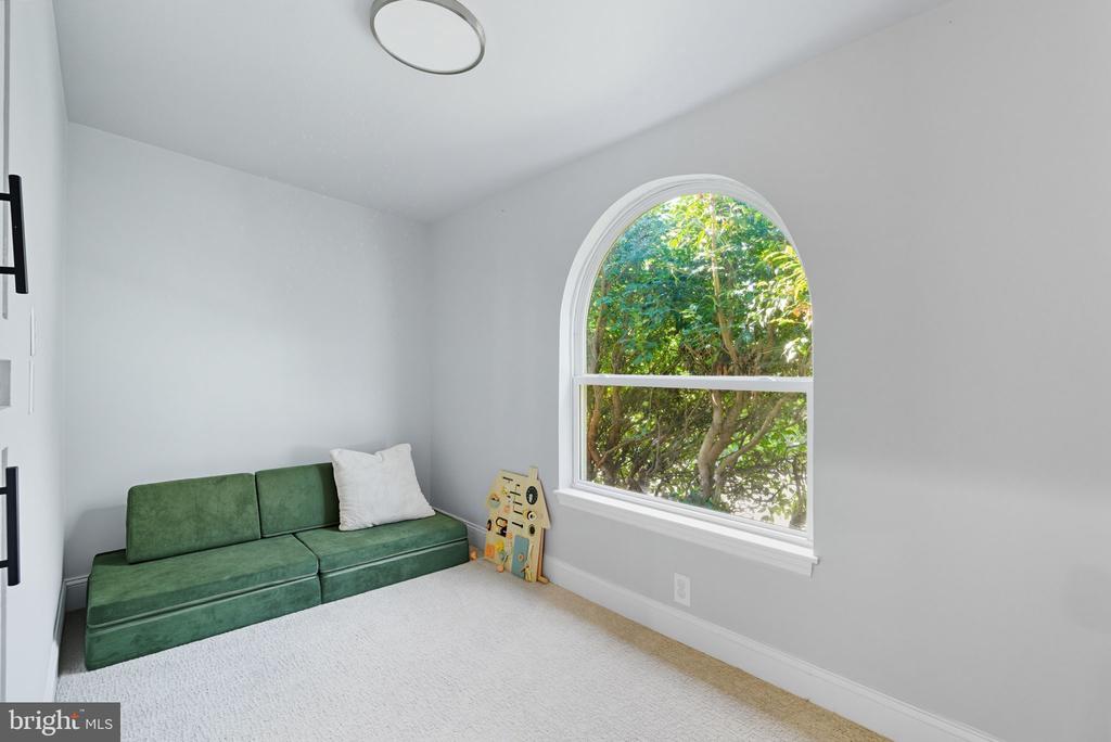 109 OVERBROOK PARKWAY