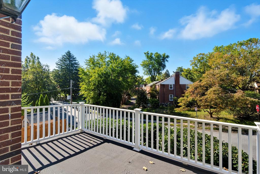 109 OVERBROOK PARKWAY