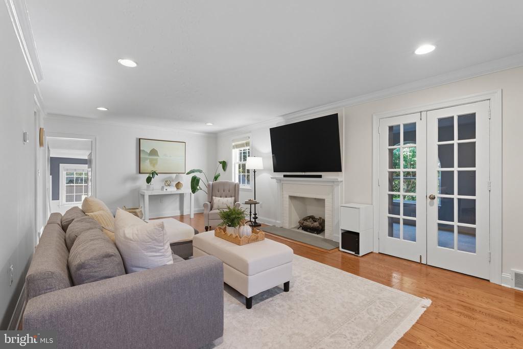 109 OVERBROOK PARKWAY