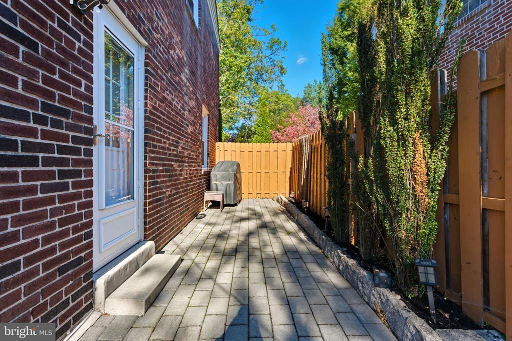 109 OVERBROOK PARKWAY