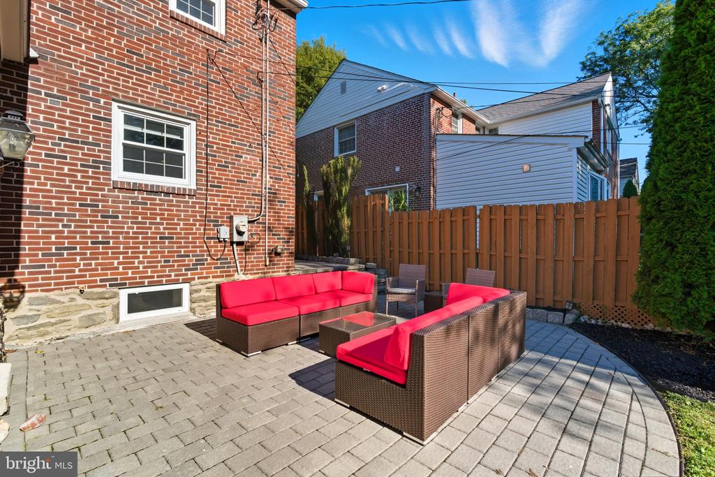 109 OVERBROOK PARKWAY