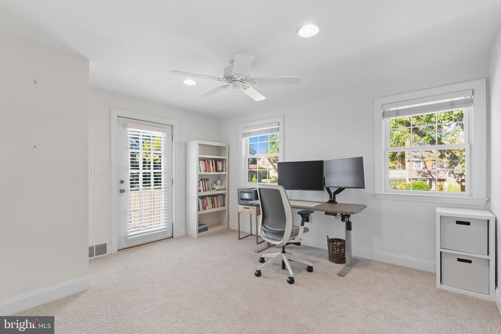 109 OVERBROOK PARKWAY