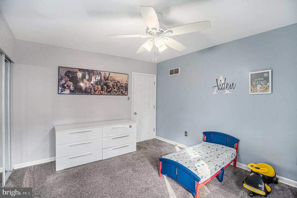528 ASHBOURNE ROAD