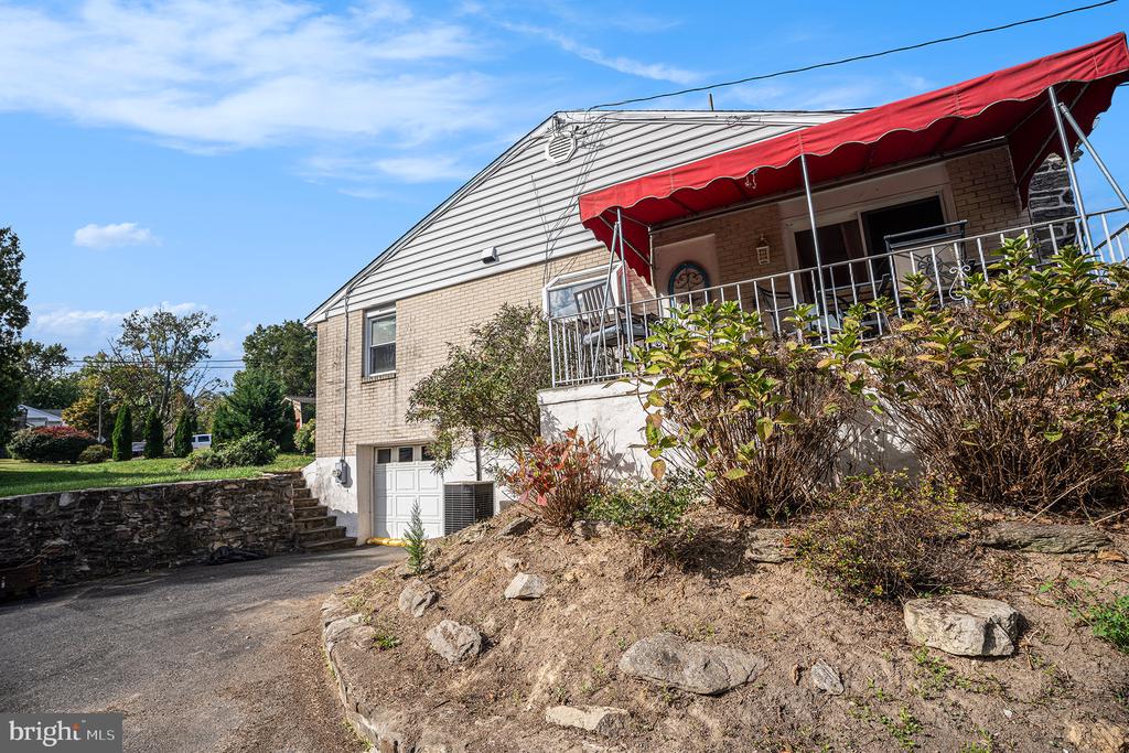 528 ASHBOURNE ROAD
