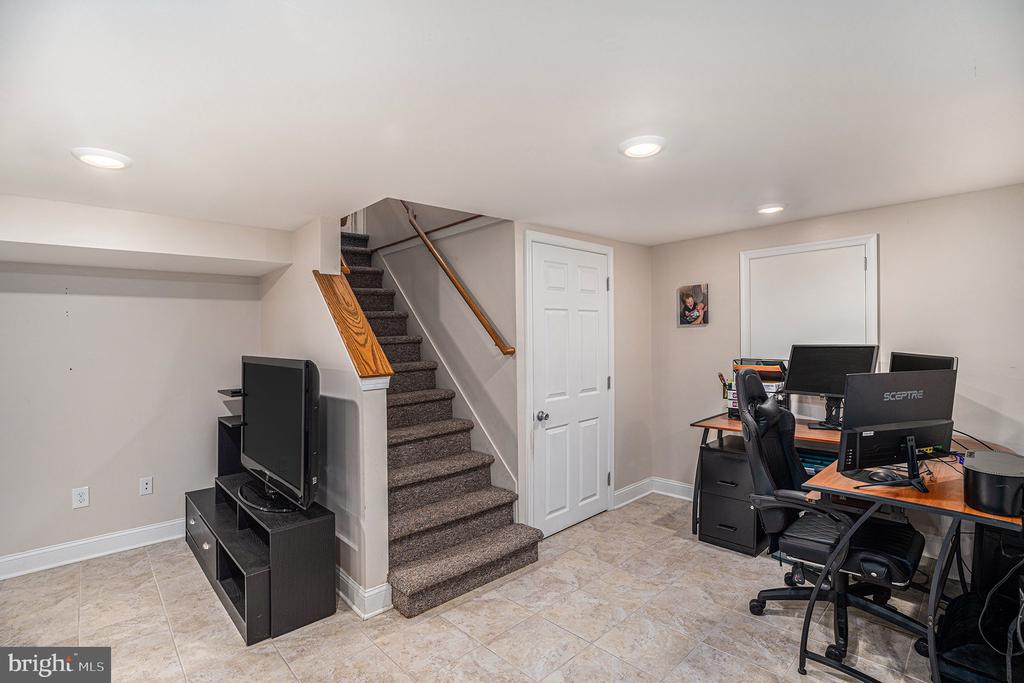 528 ASHBOURNE ROAD