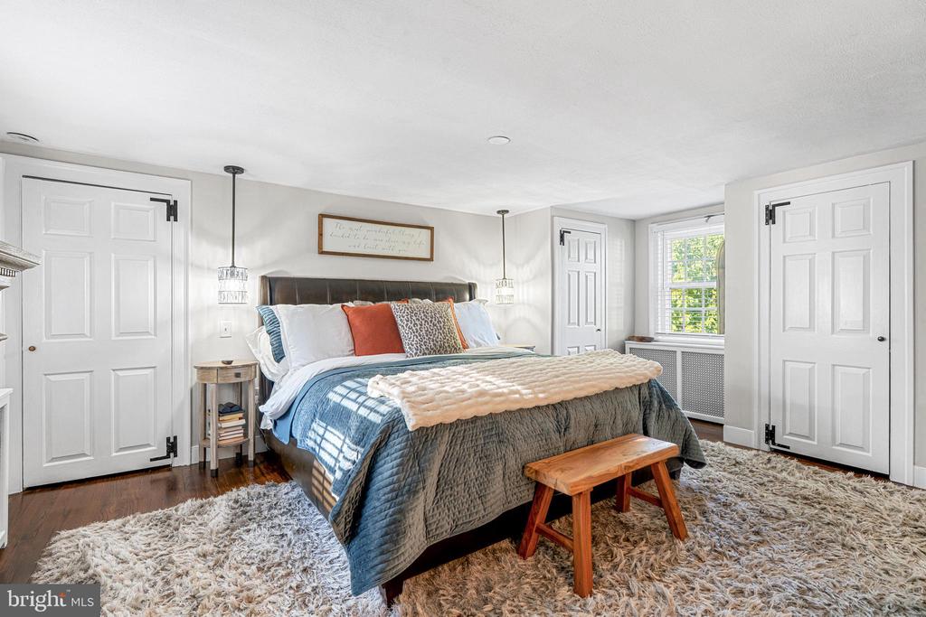 1141 LAFAYETTE ROAD