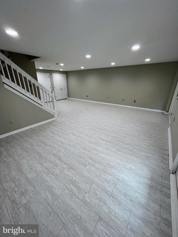 1 VIBURNUM COURT