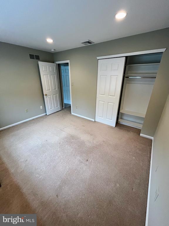 1 VIBURNUM COURT