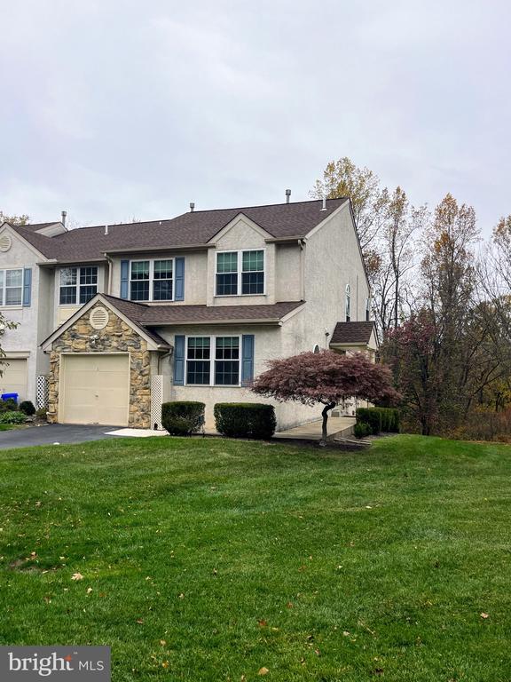 1 VIBURNUM COURT