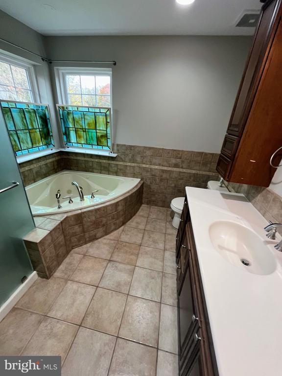 1 VIBURNUM COURT