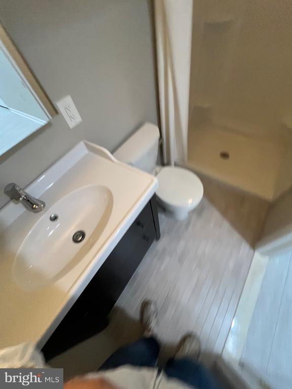 1 VIBURNUM COURT
