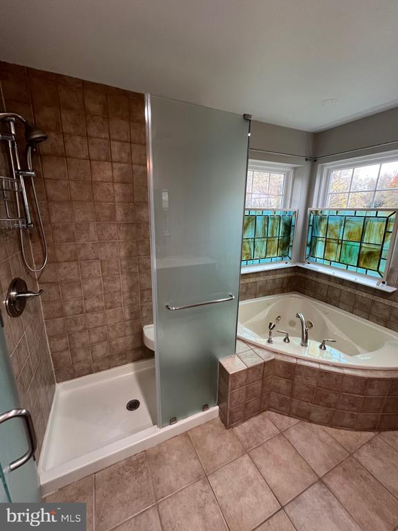 1 VIBURNUM COURT