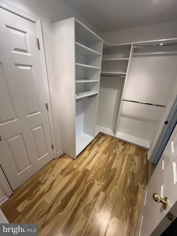 1 VIBURNUM COURT