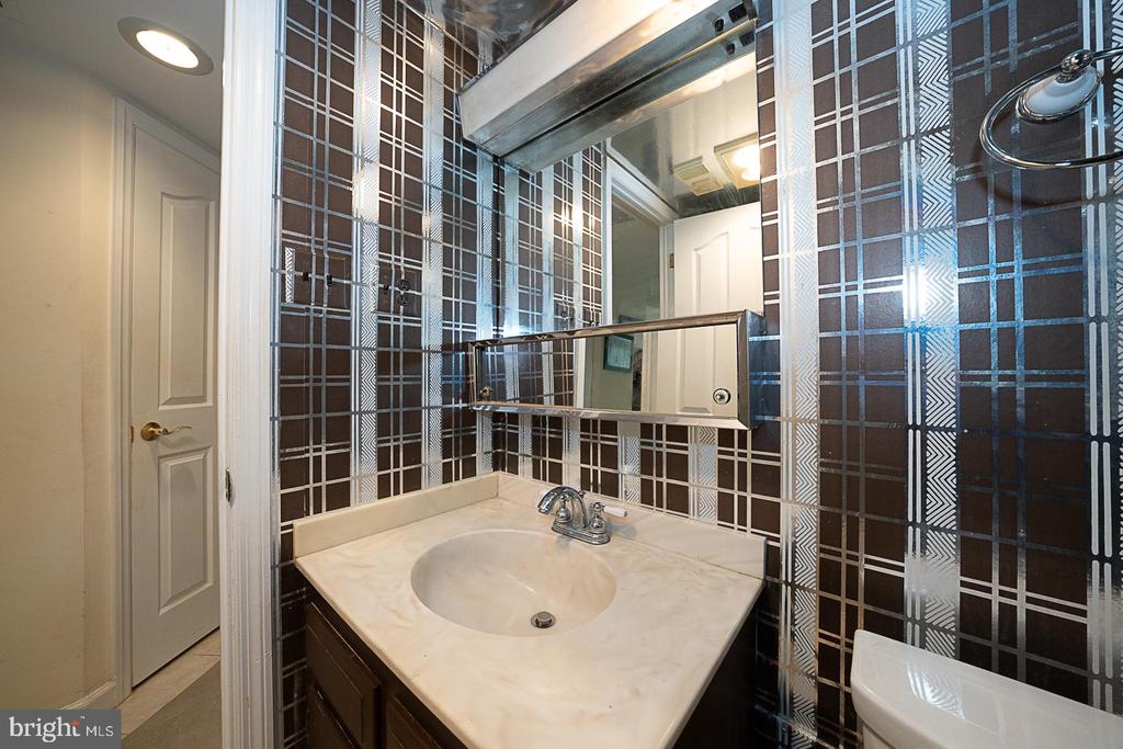 1219 W WYNNEWOOD ROAD Unit: 311