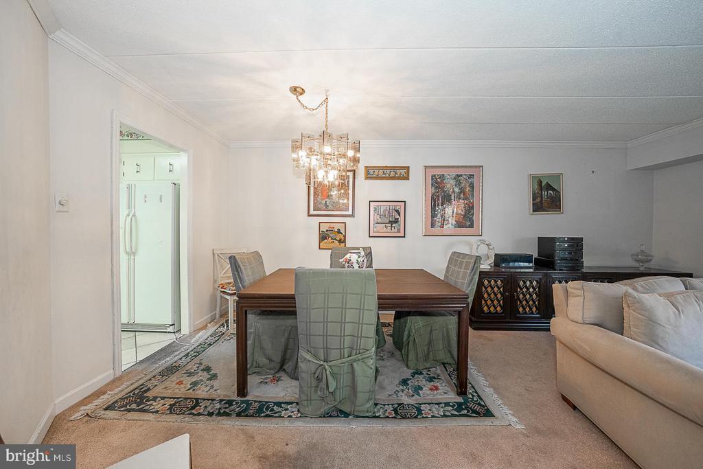 1219 W WYNNEWOOD ROAD Unit: 311