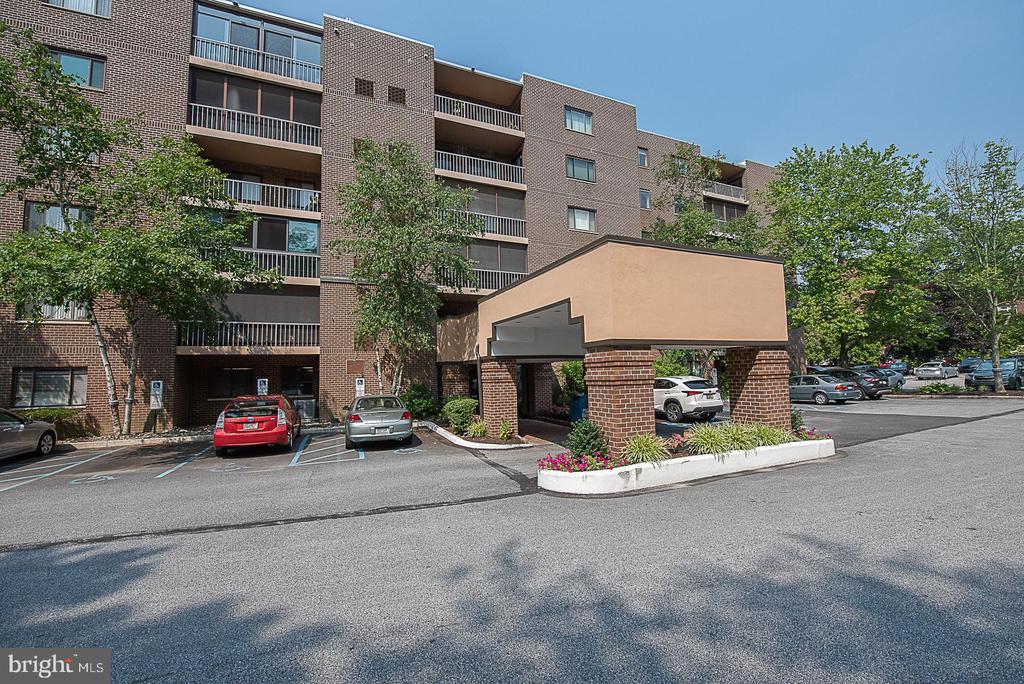 1219 W WYNNEWOOD ROAD Unit: 311