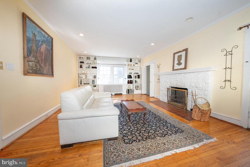 345 VALLEY ROAD