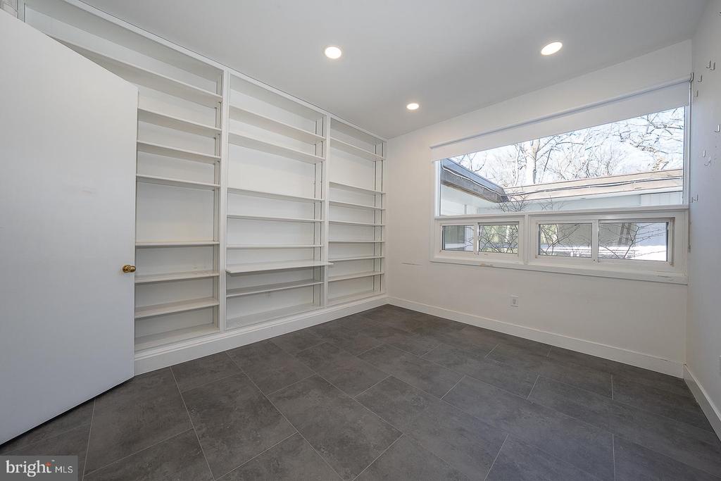 39 FAIRVIEW ROAD