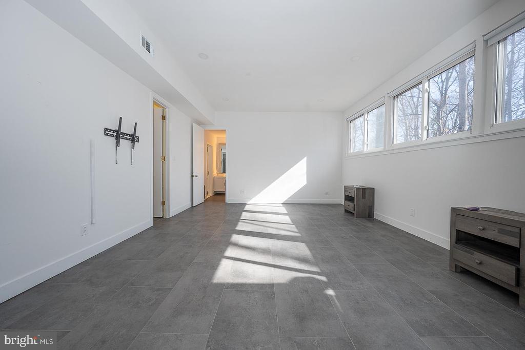 39 FAIRVIEW ROAD