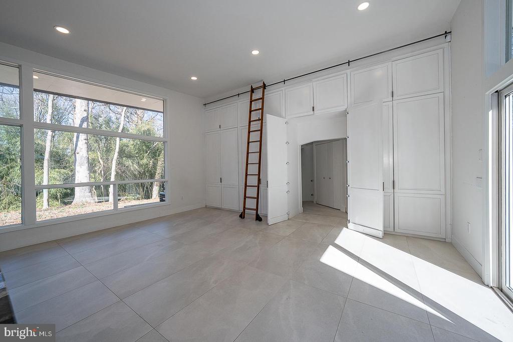 39 FAIRVIEW ROAD
