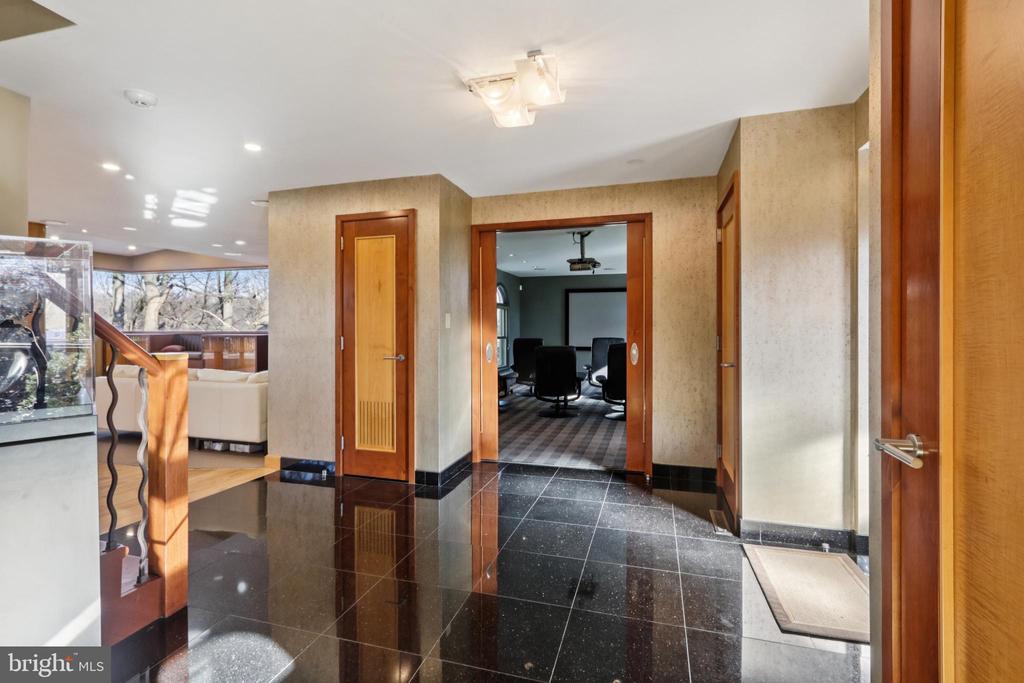 400 HIGHVIEW DRIVE
