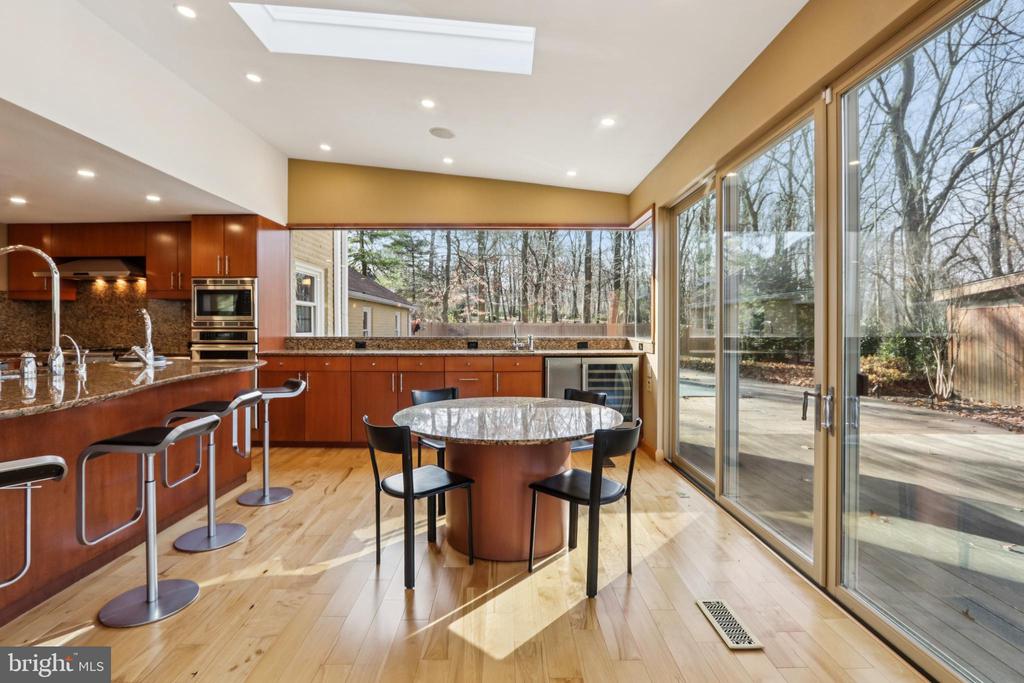 400 HIGHVIEW DRIVE