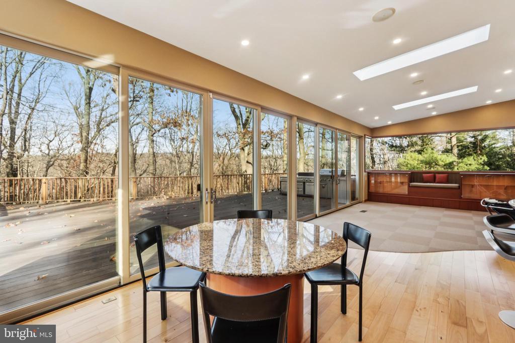 400 HIGHVIEW DRIVE