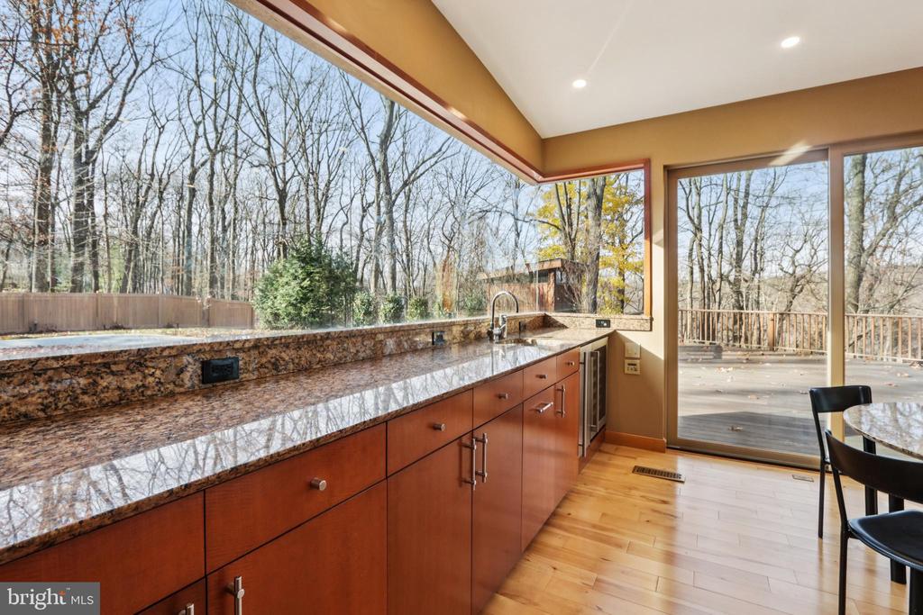 400 HIGHVIEW DRIVE