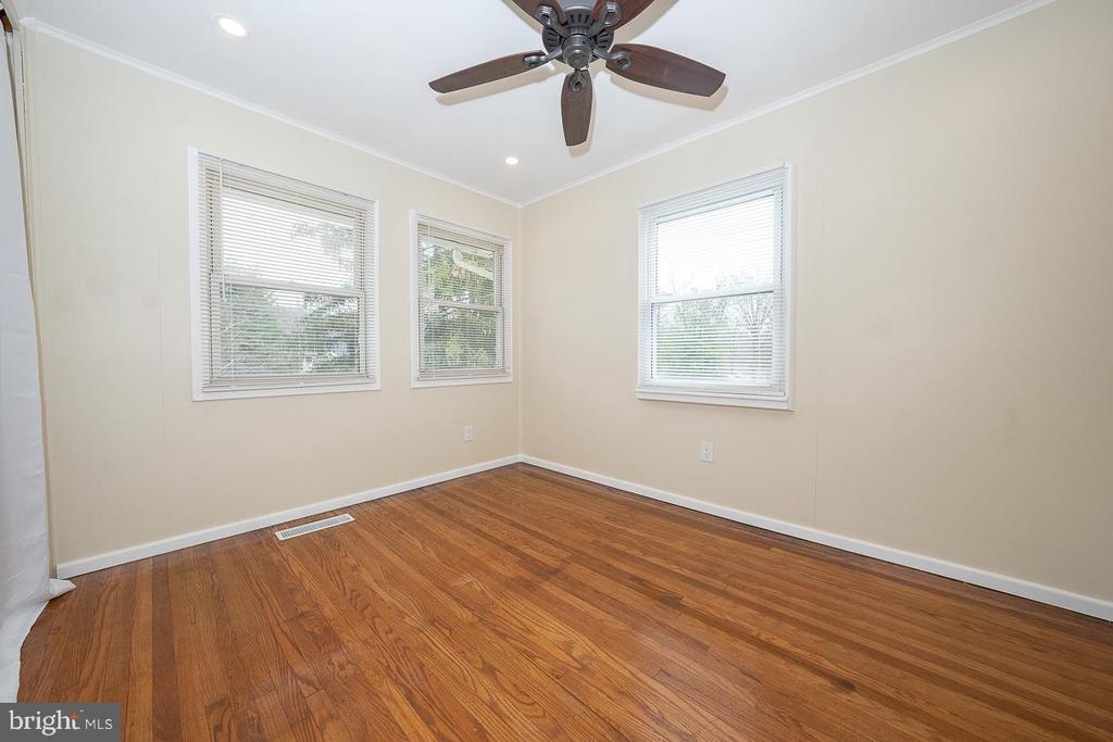 437 MEADOWCROFT ROAD