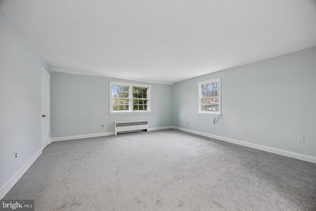 11 TRENT ROAD Unit: 2ND FLOOR