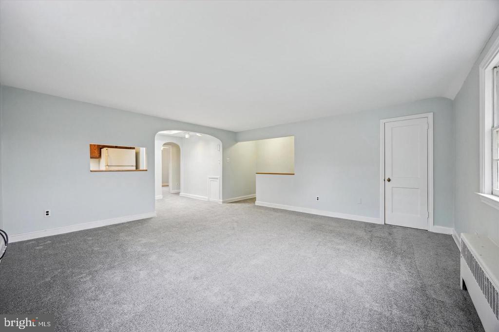 11 TRENT ROAD Unit: 2ND FLOOR