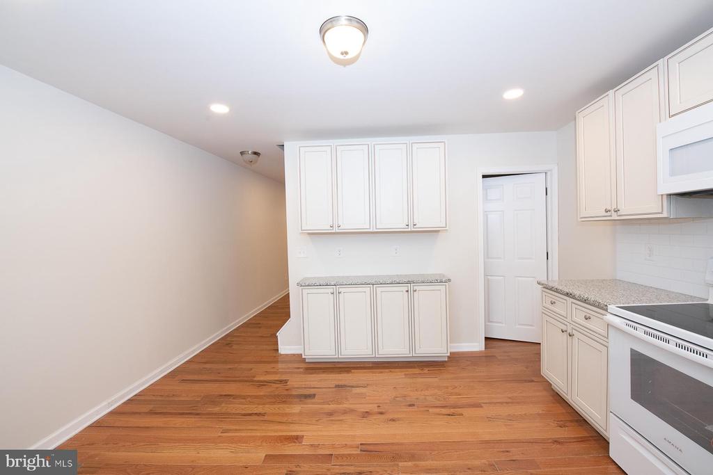 110 BROOKFIELD AVENUE