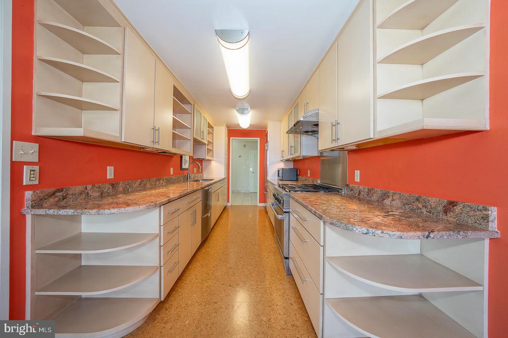 50 BELMONT AVENUE Unit: 1010