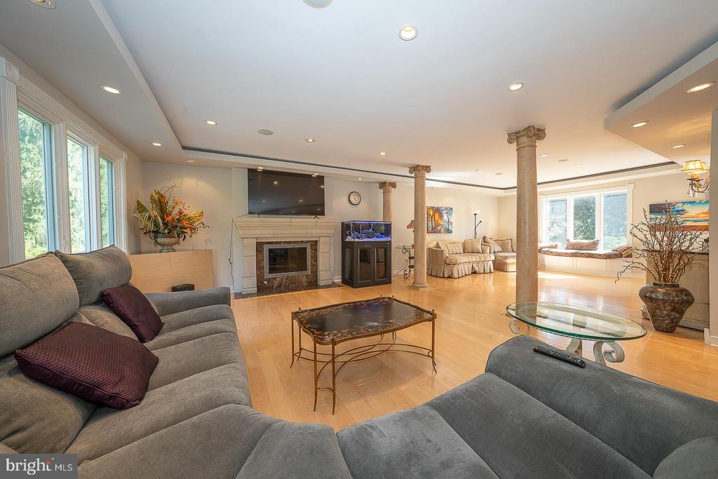 1288 BOBARN DRIVE