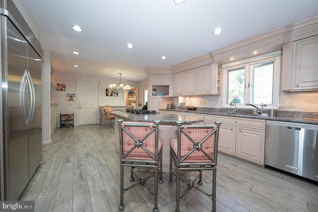 1288 BOBARN DRIVE