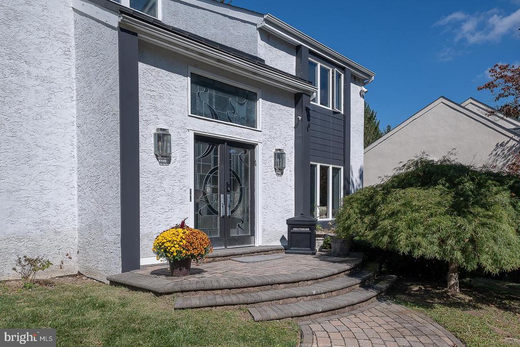 1288 BOBARN DRIVE