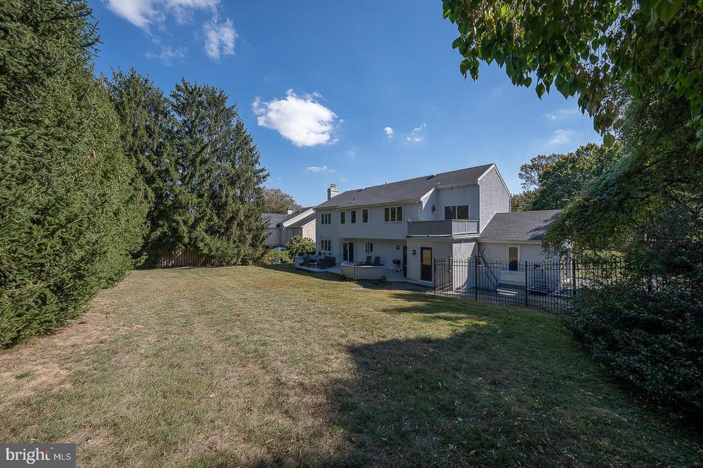 1288 BOBARN DRIVE