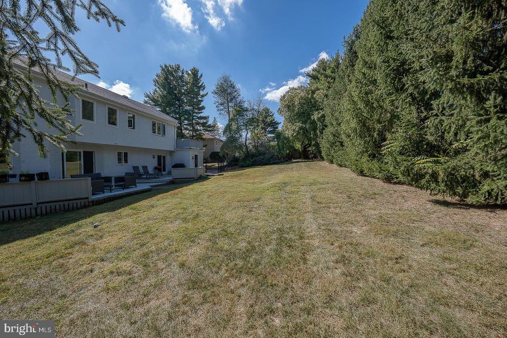 1288 BOBARN DRIVE