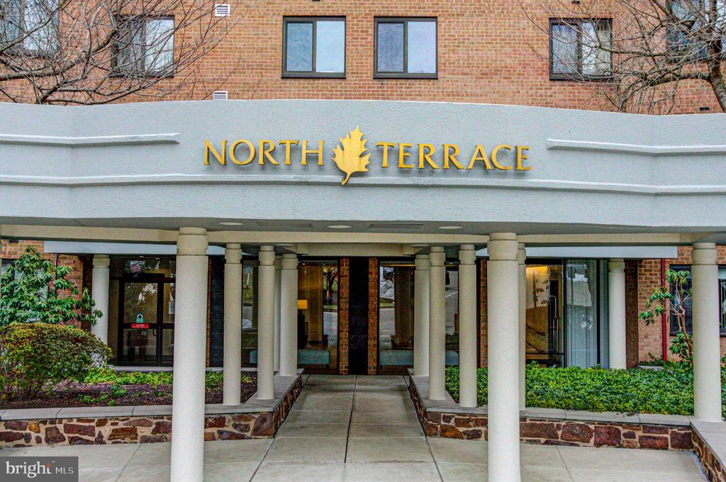1655 OAKWOOD DRIVE Unit: CONDO 403