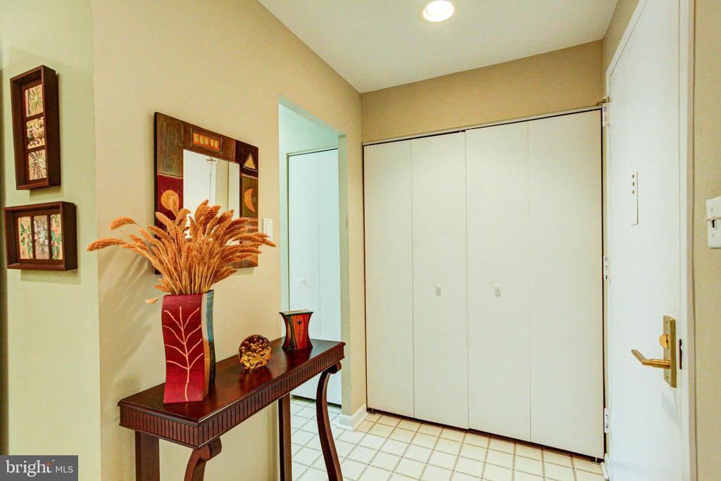 1655 OAKWOOD DRIVE Unit: CONDO 403