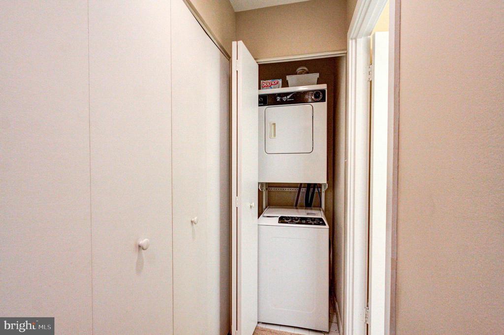 1655 OAKWOOD DRIVE Unit: CONDO 403